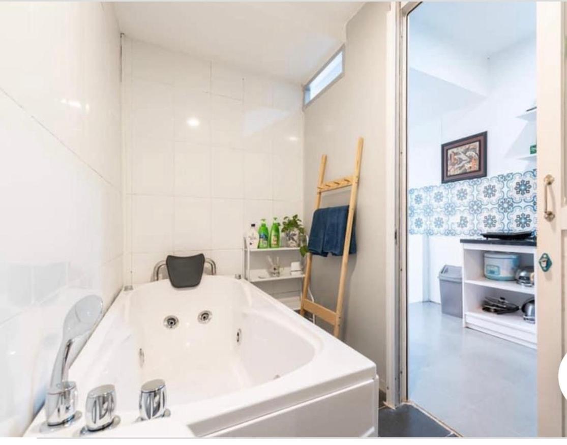 Duplex Warm Hanoi, 2 Bedrooms, Old Quarter, 3Mins To Hoan Kiem Lake Екстер'єр фото